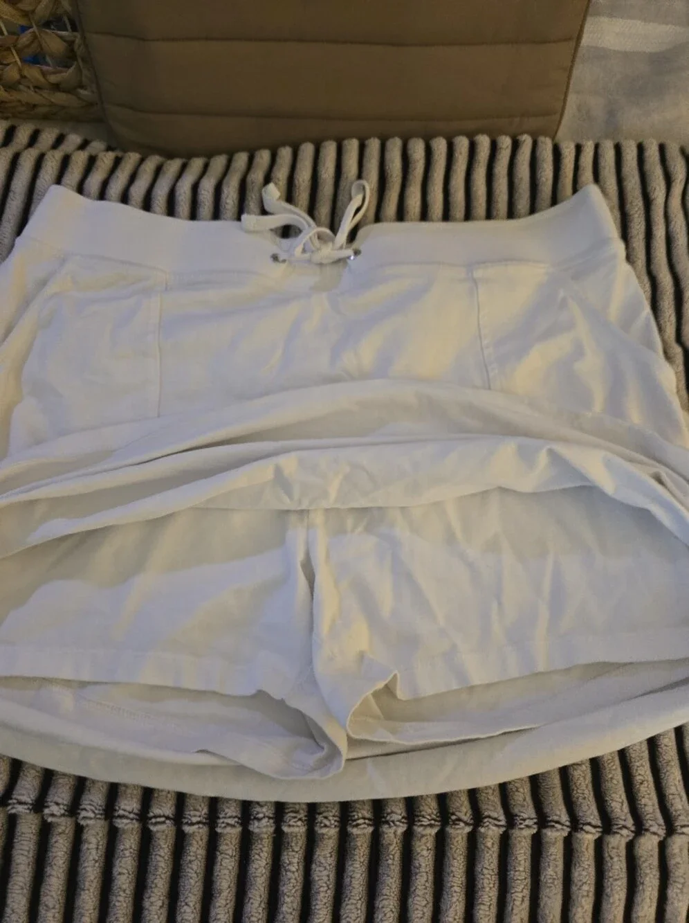 White Drawstring Casual Skort With Pockets